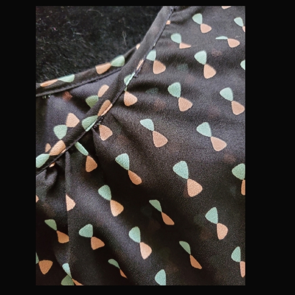 Dress - Picture 2 of 7